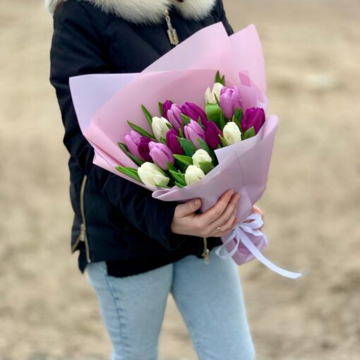 букет тюльпанов к 8 марта