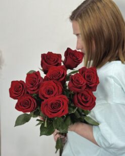 Красная роза с доставкой по Бресту