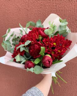 Букет пионов