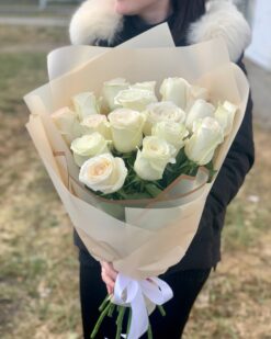 букет белых роз