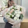 Нежный букет из хризантем и гвоздик Б220 с доставкой цветов