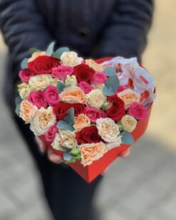 сердце из роз