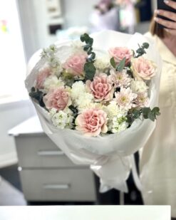 букет с розовыми французскими розами с доставкой по Бресту
