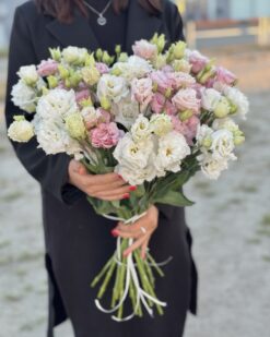 Букеты из эустомы