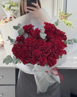 букет из 15 французских красных роз